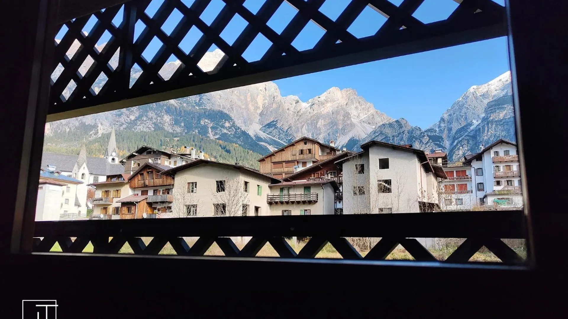 Apartment Hometoday - Appartamento Nel Cuore Di San Vito Di Cadore Italy
